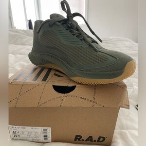 RAD ONE rover. Womens size 6
